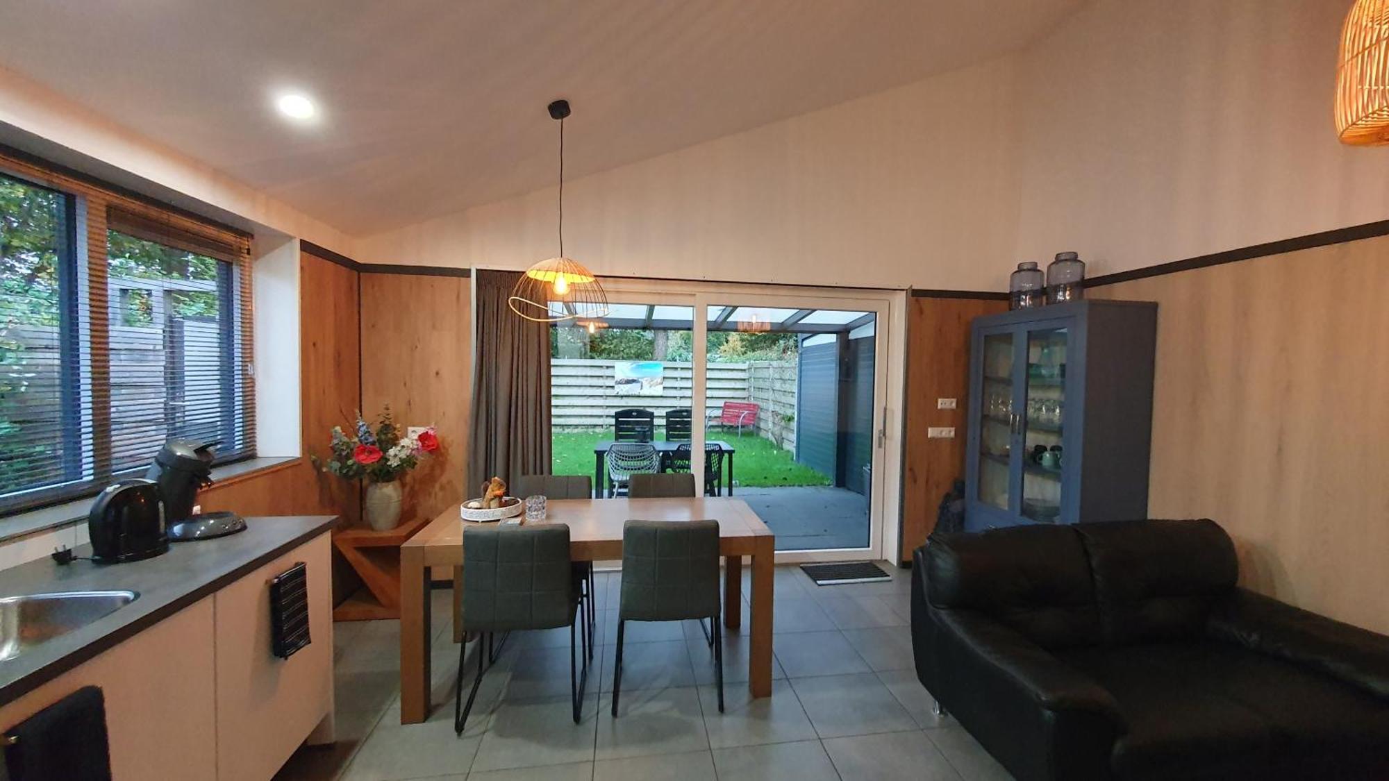 Luxe Zomerwoning Met Omheinde Tuin Voor Hond En Kinderen Dirkshorn Luaran gambar